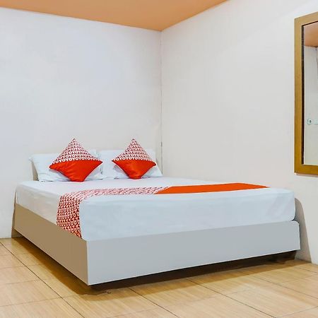Oyo 90923 Makassar Cottage Balangberu Exteriér fotografie
