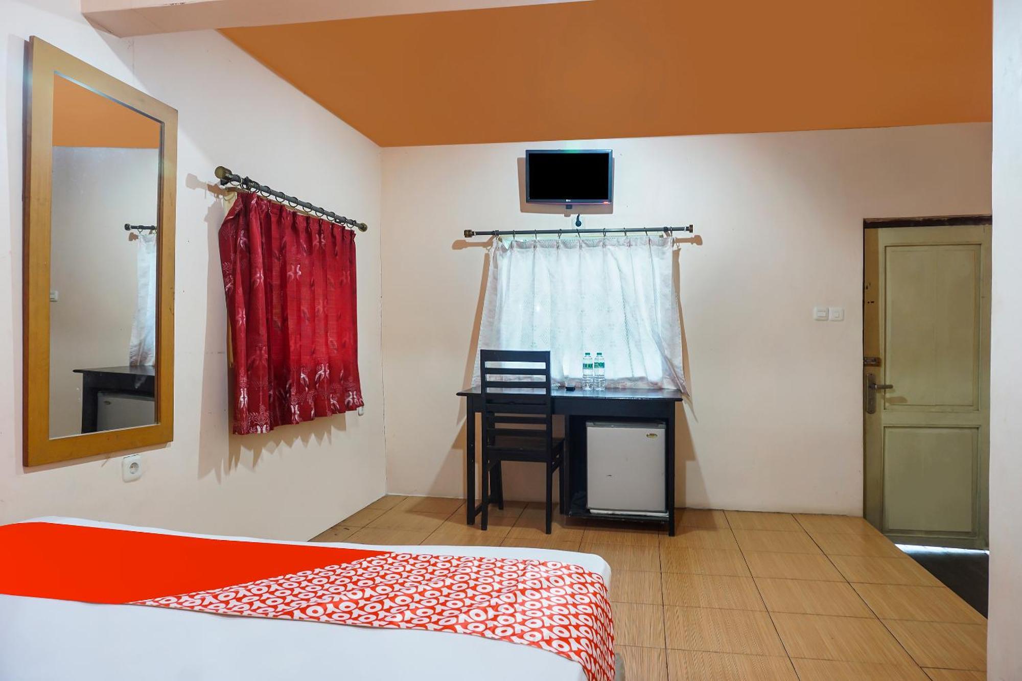 Oyo 90923 Makassar Cottage Balangberu Exteriér fotografie