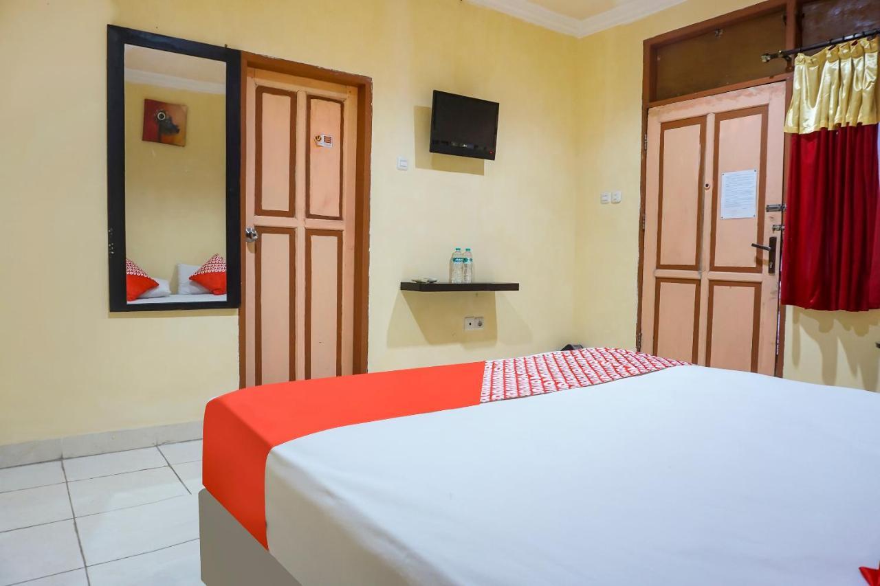 Oyo 90923 Makassar Cottage Balangberu Exteriér fotografie